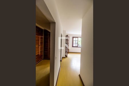 Casa de condomínio à venda com 445m², 3 quartos e 4 vagasSuíte master