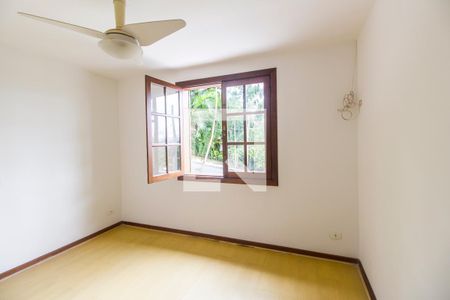 Casa de condomínio à venda com 445m², 3 quartos e 4 vagasQuarto 2