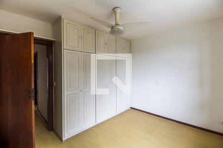 Casa de condomínio à venda com 445m², 3 quartos e 4 vagasQuarto 2