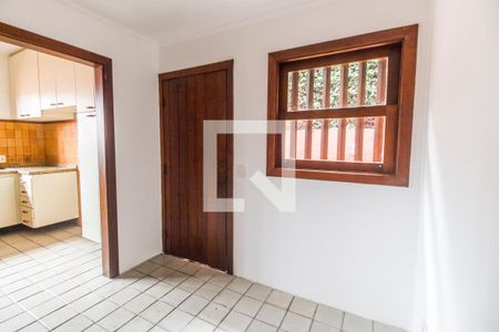 Casa de condomínio à venda com 445m², 3 quartos e 4 vagasCopa