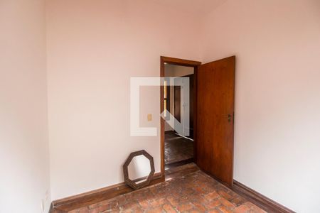 Casa de condomínio à venda com 445m², 3 quartos e 4 vagasEscritório