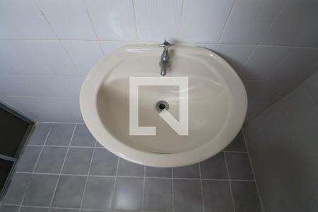 Apartamento para alugar com 105m², 2 quartos e 1 vaga Apartamento para alugar com 105m², 2 quartos e 1 vagaBanheiro Suíte