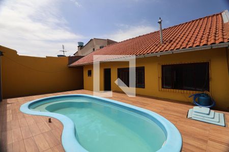 Casa à venda com 100m², 2 quartos e 1 vagaarea externa e piscina 