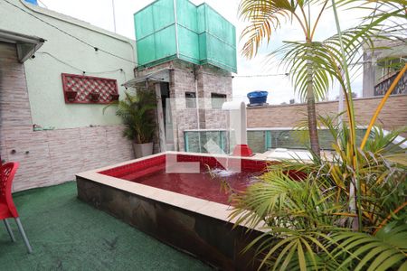 Casa à venda com 350m², 4 quartos e 2 vagasPiscina