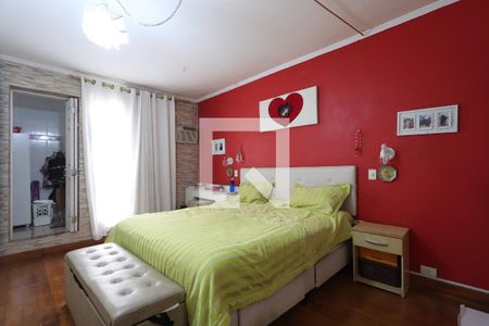 Casa à venda com 350m², 4 quartos e 2 vagasSuíte