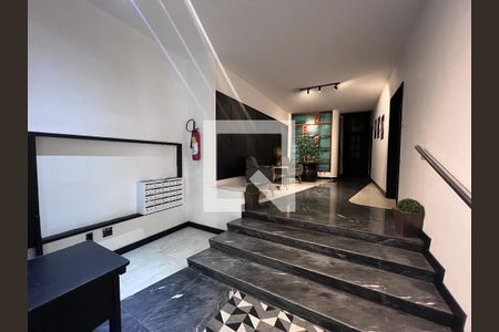 Apartamento à venda com 240m², 4 quartos e 1 vaga Apartamento à venda com 240m², 4 quartos e 1 vagaHall de entrada