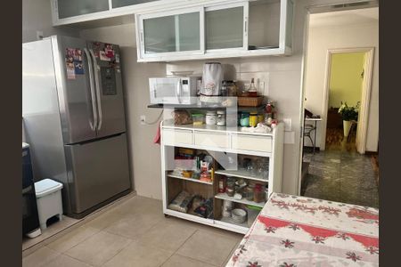 Casa à venda com 454m², 4 quartos e 3 vagas Casa à venda com 454m², 4 quartos e 3 vagasFoto 17