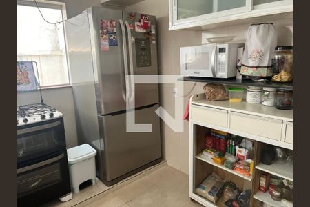 Casa à venda com 454m², 4 quartos e 3 vagas Casa à venda com 454m², 4 quartos e 3 vagasFoto 32