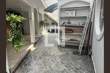 Casa à venda com 454m², 4 quartos e 3 vagas Casa à venda com 454m², 4 quartos e 3 vagasFoto 15