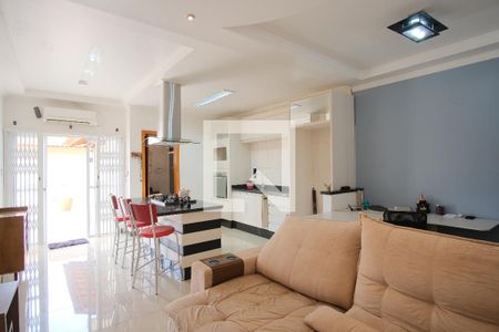 Casa à venda com 290m², 5 quartos e 4 vagasEdícula Sala