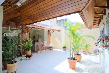 Casa à venda com 290m², 5 quartos e 4 vagasQuintal