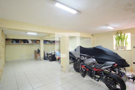 Casa à venda com 290m², 5 quartos e 4 vagasGaragem