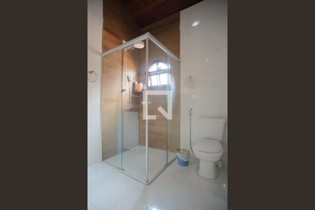 Casa à venda com 290m², 5 quartos e 4 vagasBanheiro Social