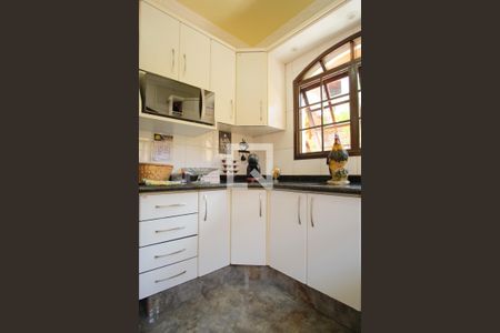 Casa à venda com 290m², 5 quartos e 4 vagasCozinha