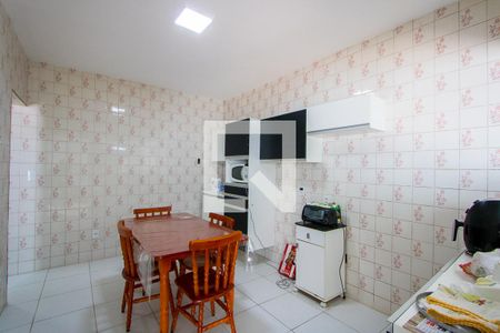 Casa à venda com 94m², 2 quartos e 2 vagasCopa