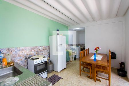 Casa à venda com 94m², 2 quartos e 2 vagasCozinha/Área de serviço