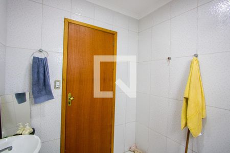 Casa à venda com 94m², 2 quartos e 2 vagasBanheiro