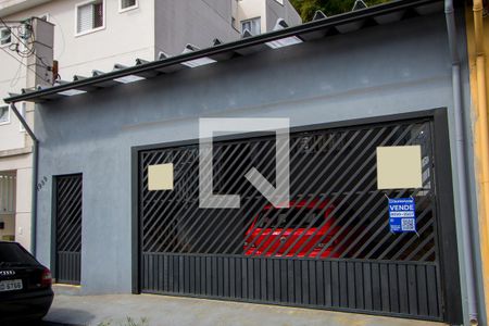 Casa à venda com 94m², 2 quartos e 2 vagasFachada