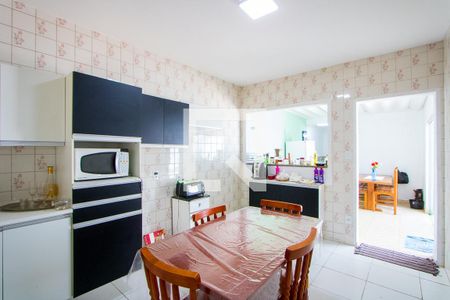 Casa à venda com 94m², 2 quartos e 2 vagasCopa