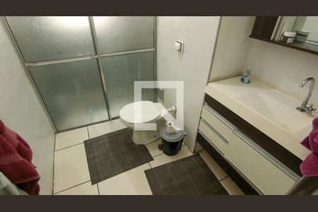 Casa à venda com 320m², 5 quartos e 4 vagas Casa à venda com 320m², 5 quartos e 4 vagasBanheiro