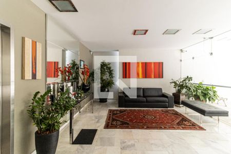 Apartamento à venda com 257m², 3 quartos e 2 vagas Apartamento à venda com 257m², 3 quartos e 2 vagasHall de Entrada