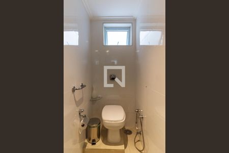 Apartamento à venda com 257m², 3 quartos e 2 vagas Apartamento à venda com 257m², 3 quartos e 2 vagasBanheiro 2 da Suíte