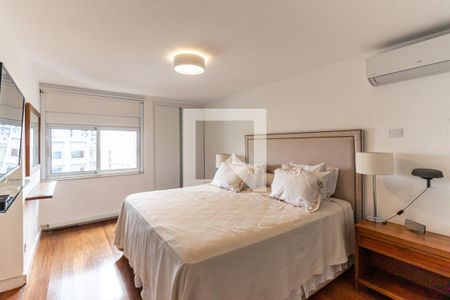 Apartamento à venda com 257m², 3 quartos e 2 vagas Apartamento à venda com 257m², 3 quartos e 2 vagasQuarto da Suíte