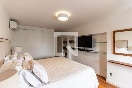 Apartamento à venda com 257m², 3 quartos e 2 vagas Apartamento à venda com 257m², 3 quartos e 2 vagasQuarto da Suíte