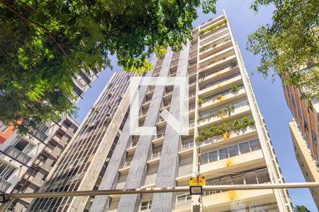 Apartamento à venda com 257m², 3 quartos e 2 vagas Apartamento à venda com 257m², 3 quartos e 2 vagasFachada