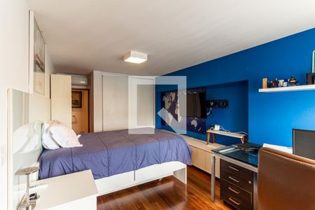 Apartamento à venda com 257m², 3 quartos e 2 vagas Apartamento à venda com 257m², 3 quartos e 2 vagasQuarto 3