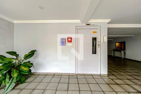 Apartamento à venda com 81m², 3 quartos e 2 vagasÁrea comum - Plaquinha