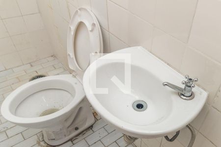 Apartamento à venda com 141m², 2 quartos e sem vaga Apartamento à venda com 141m², 2 quartos e sem vagaBanheiro de Serviço
