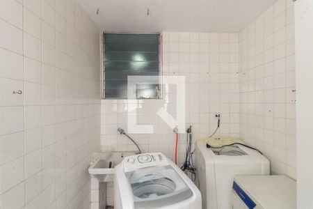 Apartamento à venda com 141m², 2 quartos e sem vaga Apartamento à venda com 141m², 2 quartos e sem vagaLavanderia