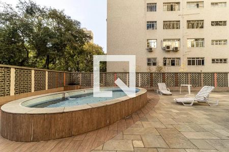 Apartamento à venda com 141m², 2 quartos e sem vaga Apartamento à venda com 141m², 2 quartos e sem vagaÁrea comum - Piscina