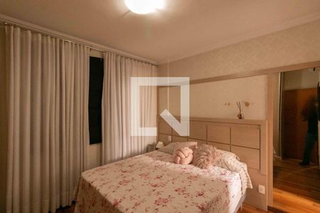 Apartamento à venda com 156m², 3 quartos e 3 vagas Apartamento à venda com 156m², 3 quartos e 3 vagasQuarto 3 Suite