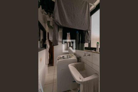 Apartamento à venda com 156m², 3 quartos e 3 vagas Apartamento à venda com 156m², 3 quartos e 3 vagasÁrea de Serviço