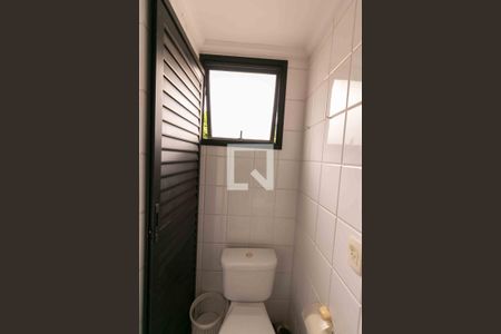 Apartamento à venda com 156m², 3 quartos e 3 vagas Apartamento à venda com 156m², 3 quartos e 3 vagasBanheiro de Serviço