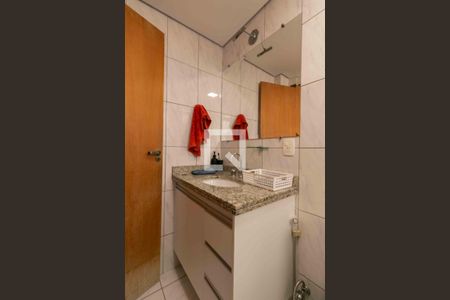 Apartamento à venda com 156m², 3 quartos e 3 vagas Apartamento à venda com 156m², 3 quartos e 3 vagasBanheiro Social