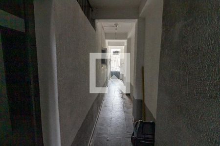 Casa à venda com 230m², 3 quartos e sem vaga Casa à venda com 230m², 3 quartos e sem vagaCorredor