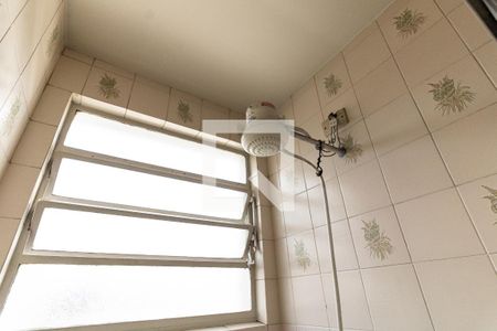 Casa à venda com 168m², 3 quartos e 2 vagas Casa à venda com 168m², 3 quartos e 2 vagasBanheiro Social