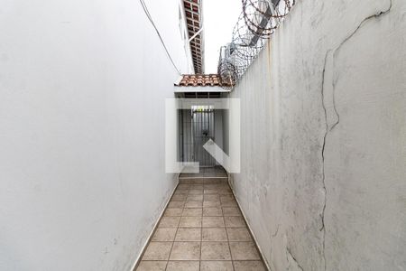 Casa à venda com 168m², 3 quartos e 2 vagas Casa à venda com 168m², 3 quartos e 2 vagasEntrada