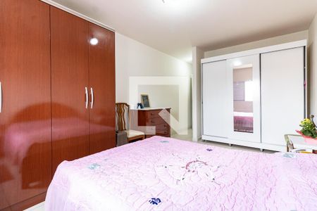 Casa à venda com 168m², 3 quartos e 2 vagas Casa à venda com 168m², 3 quartos e 2 vagasSuíte