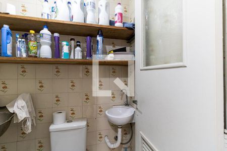 Casa à venda com 168m², 3 quartos e 2 vagas Casa à venda com 168m², 3 quartos e 2 vagasBanheiro de Serviço