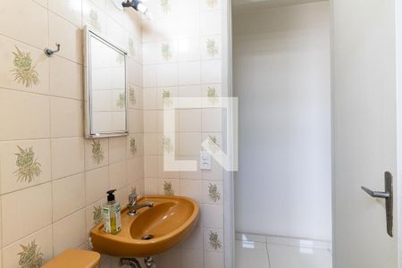 Casa à venda com 168m², 3 quartos e 2 vagas Casa à venda com 168m², 3 quartos e 2 vagasBanheiro Social