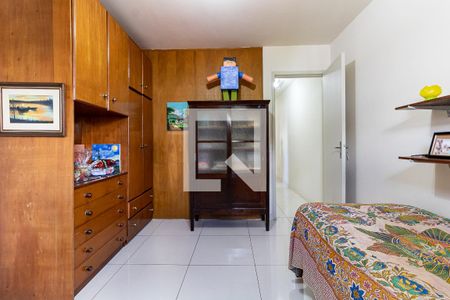 Casa à venda com 168m², 3 quartos e 2 vagas Casa à venda com 168m², 3 quartos e 2 vagasQuarto 2