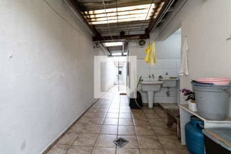 Casa à venda com 168m², 3 quartos e 2 vagas Casa à venda com 168m², 3 quartos e 2 vagasLavanderia