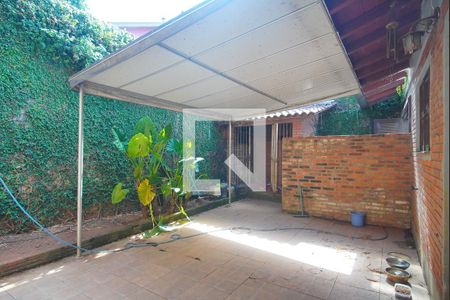 Casa à venda com 160m², 4 quartos e 2 vagas Casa à venda com 160m², 4 quartos e 2 vagasÁrea externa
