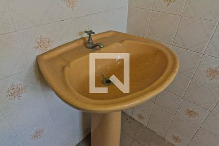 Casa à venda com 397m², 3 quartos e 6 vagasEdícula - banheiro