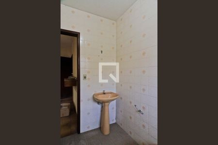 Casa à venda com 397m², 3 quartos e 6 vagasEdícula - banheiro