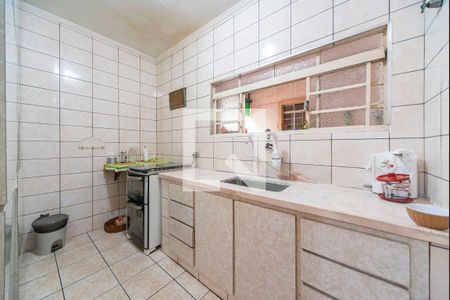 Casa à venda com 250m², 2 quartos e 5 vagas Casa à venda com 250m², 2 quartos e 5 vagasCozinha